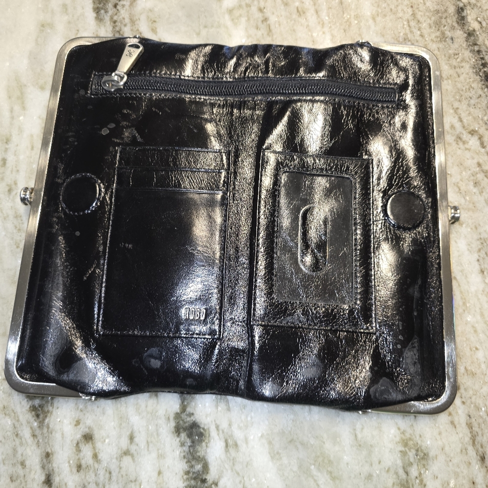 Hobo Lauren Wallet - Picture 3 of 8